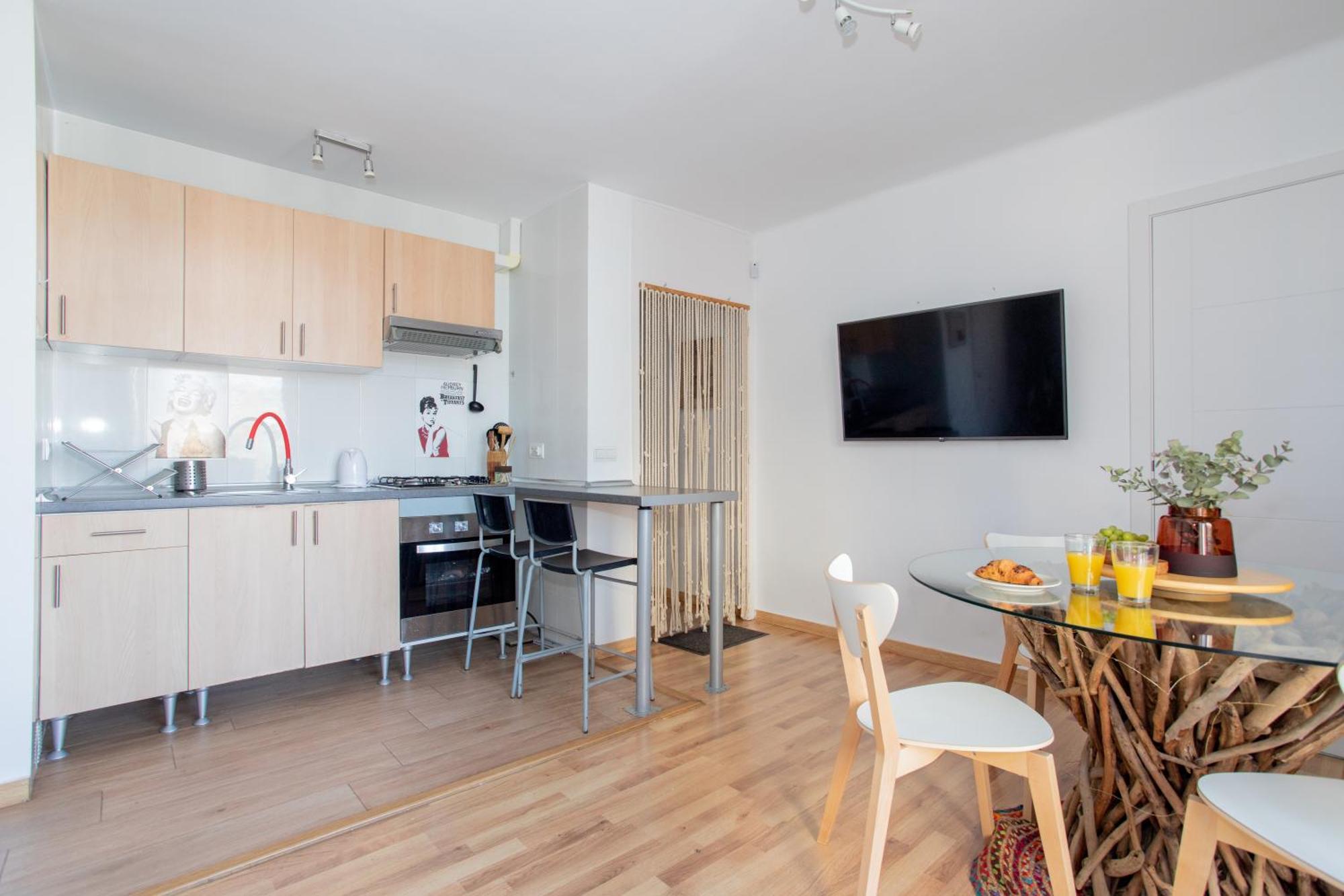 Apartment Sunshine & Beach Urban Two-bedroom *
